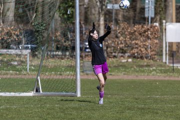 Bild 13 - wBJ VfL Pinneberg - Waldd�rfer SV : Ergebnis: 5:0